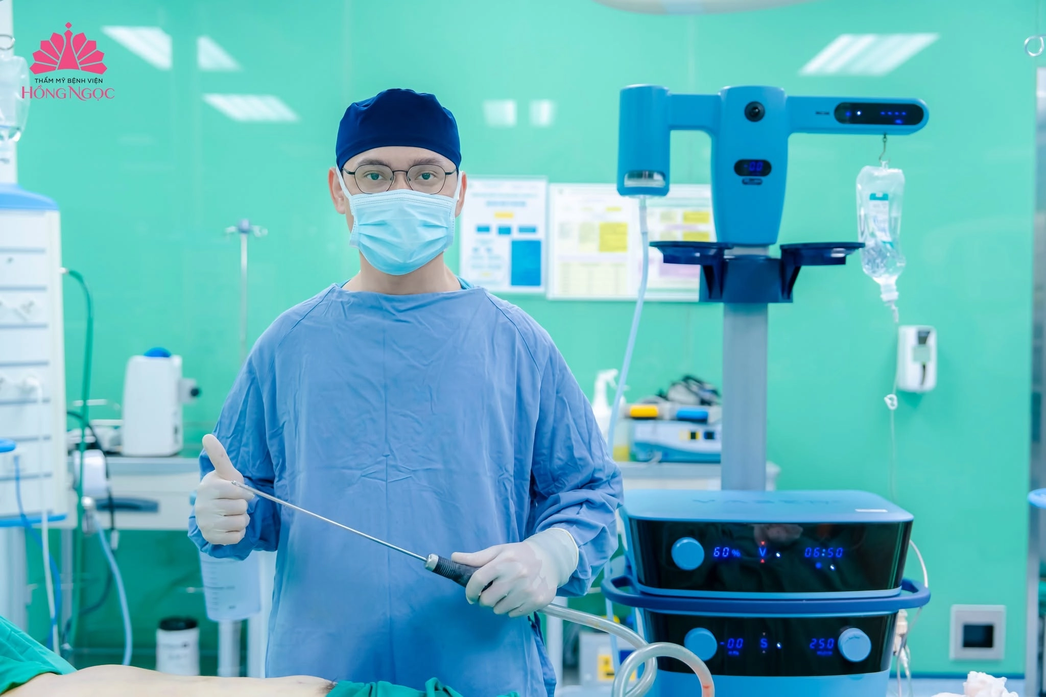Tại sao Thẩm mỹ Bệnh viện Hồng Ngọc là địa chỉ hút mỡ lưng uy tín và an toàn?