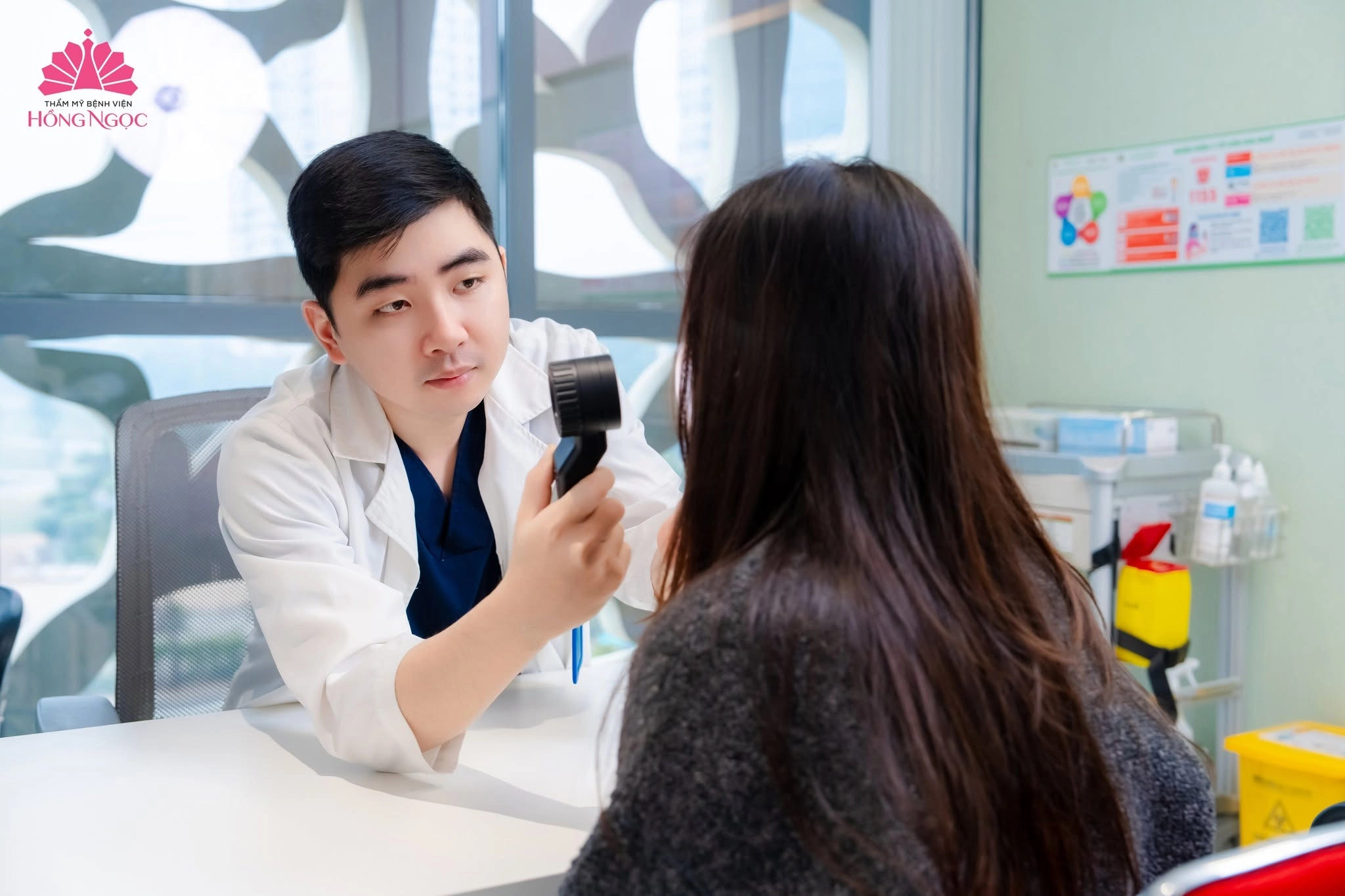 Lý do khách hàng nên lựa chọn laser trẻ hoá da tại Thẩm mỹ Bệnh viện Hồng Ngọc