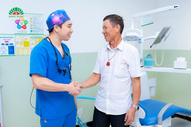 đội ngũ bác sĩ chuyên khoa răng hàm mặt