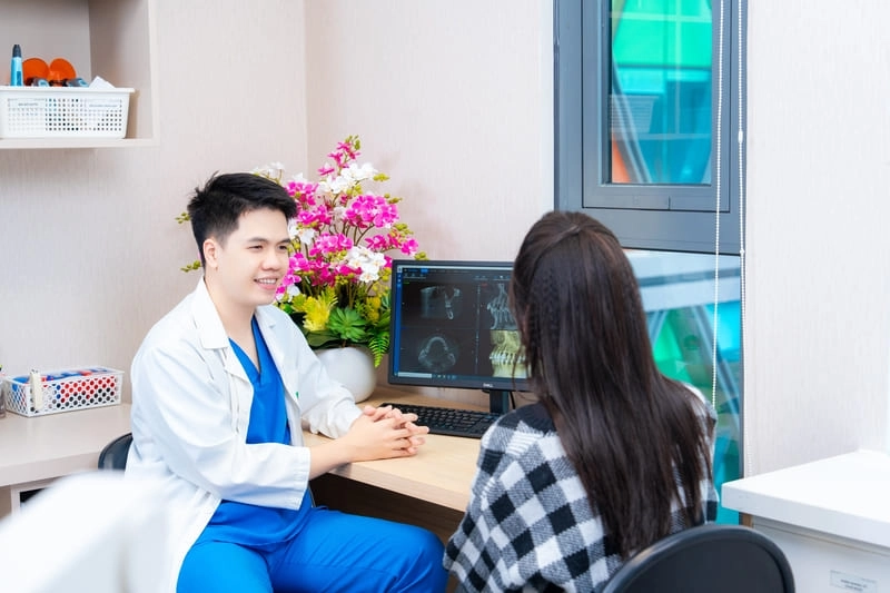 đội ngũ bác sĩ răng hàm mặt