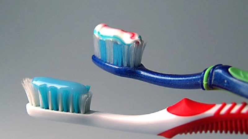 hướng dẫn cách chăm sóc răng miệng khi niềng răng