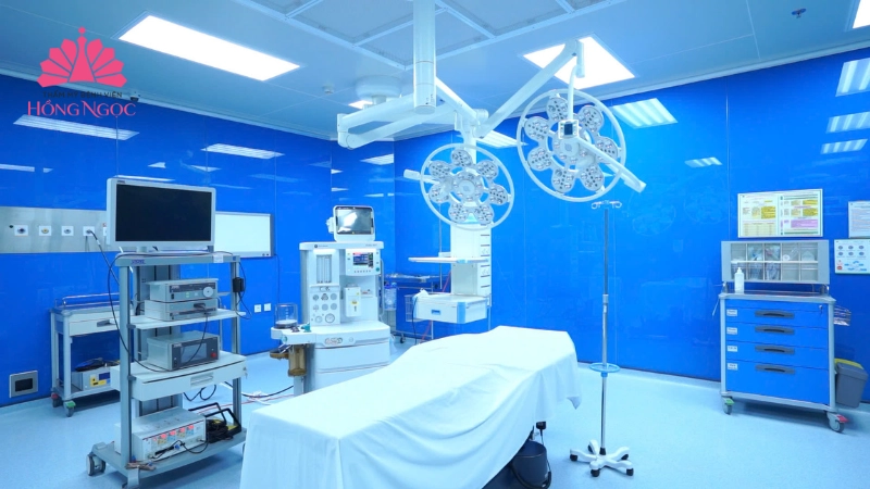 nâng ngực có ảnh hưởng đến việc cho con bú không