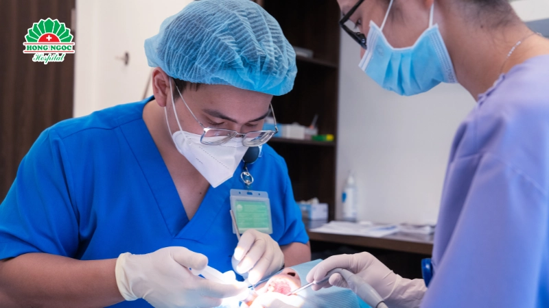 nhổ răng 8 có nguy hiểm không
