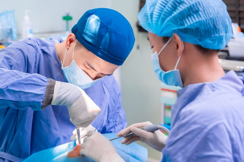 nhổ răng khôn tại hồng ngọc