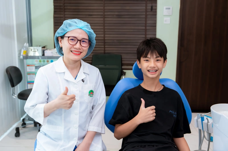 niềng răng an toàn tại hồng ngọc