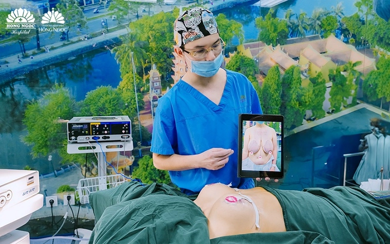 phẫu thuật nâng ngực tại hồng ngọc