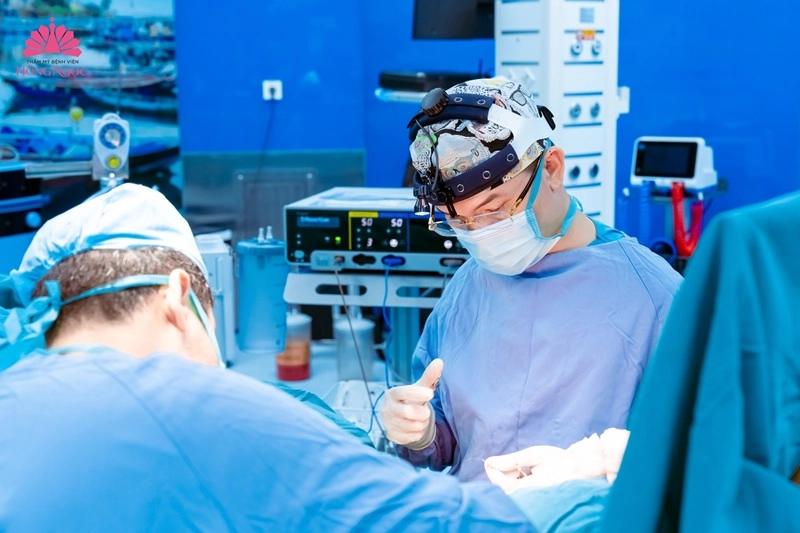 quy trình hút mỡ lưng