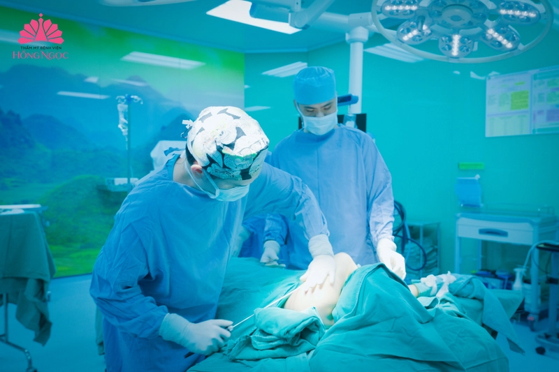 quy trình hút mỡ nách tại hồng ngọc 