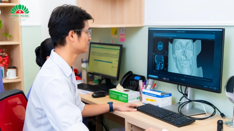 chinh-hinh-ham-ho-giai-phap-toan-dien-cho-guong-mat-hoan-hao