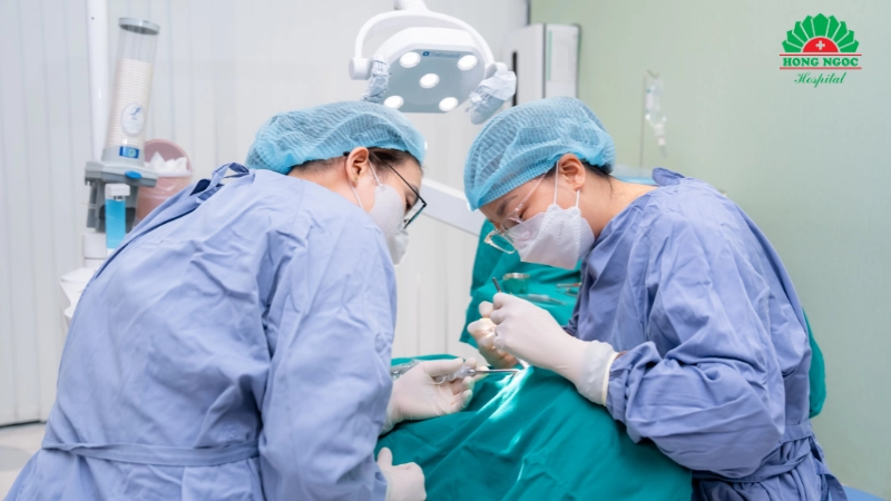 mat-rang-khong-con-la-noi-lo-khi-co-giai-phap-trong-implant