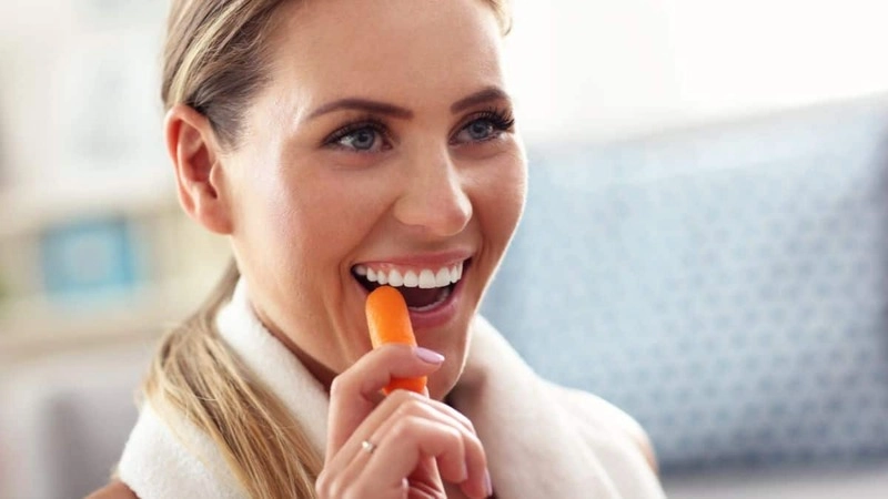 thói quen nhai một bên hàm