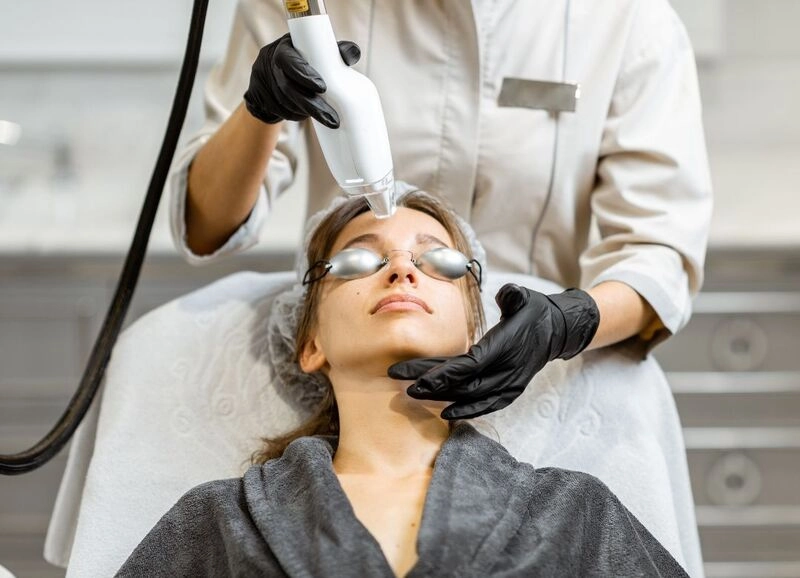 trẻ hoá da bằng laser