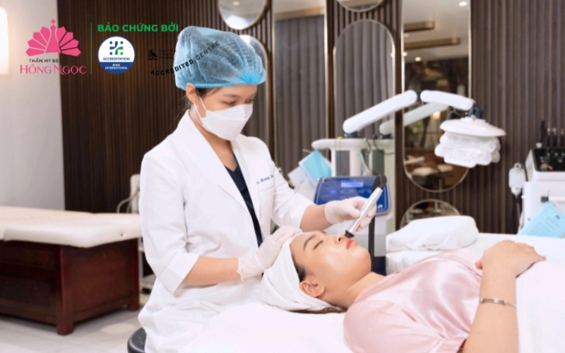 Aqua Peel tại Thẩm mỹ Bệnh viện Hồng Ngọc