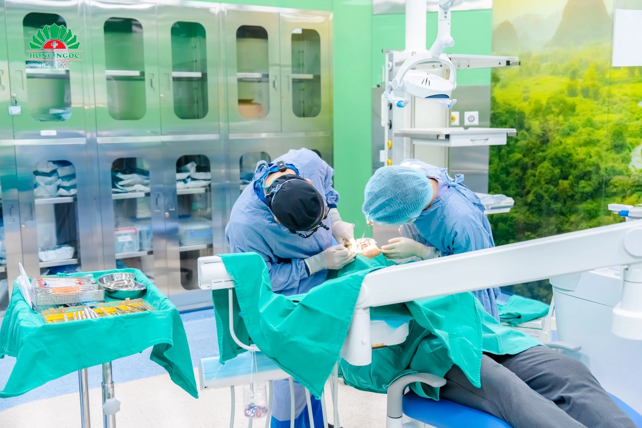 Quy trình điều trị và kiểm soát vô khuẩn nghiêm ngặt