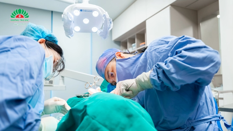 trồng răng implant toàn hàm